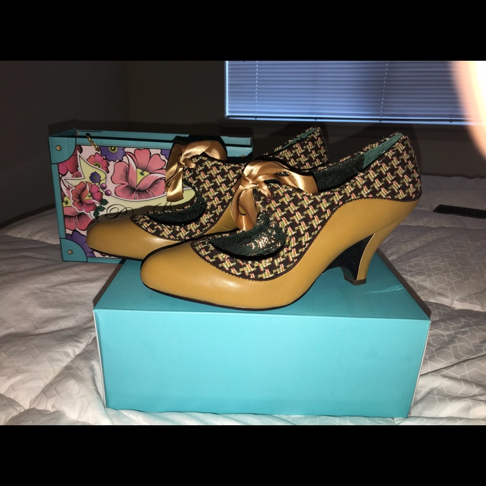 Poetic License leather pumps